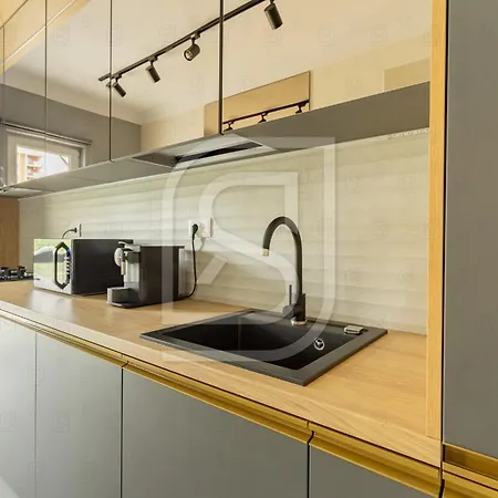 Emerald By Kristal Collection Bucarest